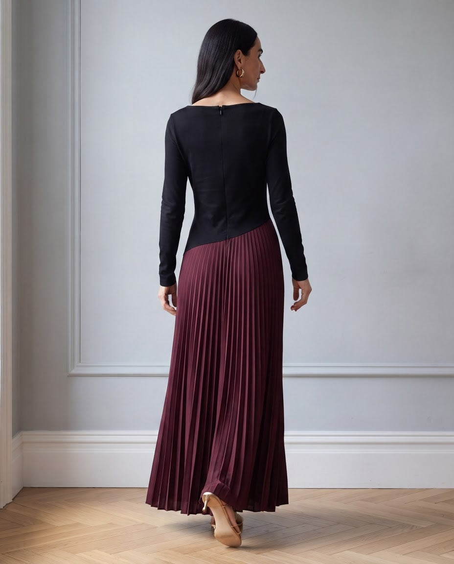 Vestido Largo Bicolor con Falda Plisada Asimétrica