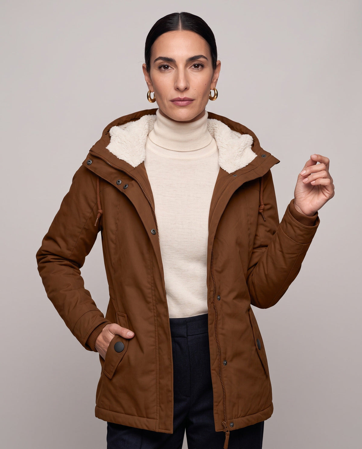 Parka Livigno — Acolchada con Interior de Sherpa y Capucha